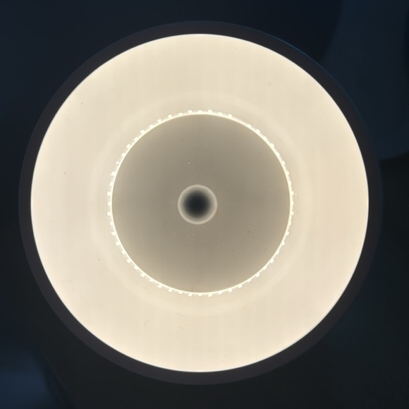 Sharper Image white noise sound machine and lamp. - Picture 3 of 5